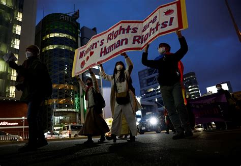 Japanese female lawmaker laughed at for comments on teen。